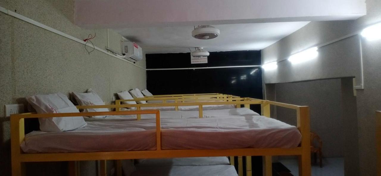 Hotel Mayura, Ankleshwar Exteriér fotografie