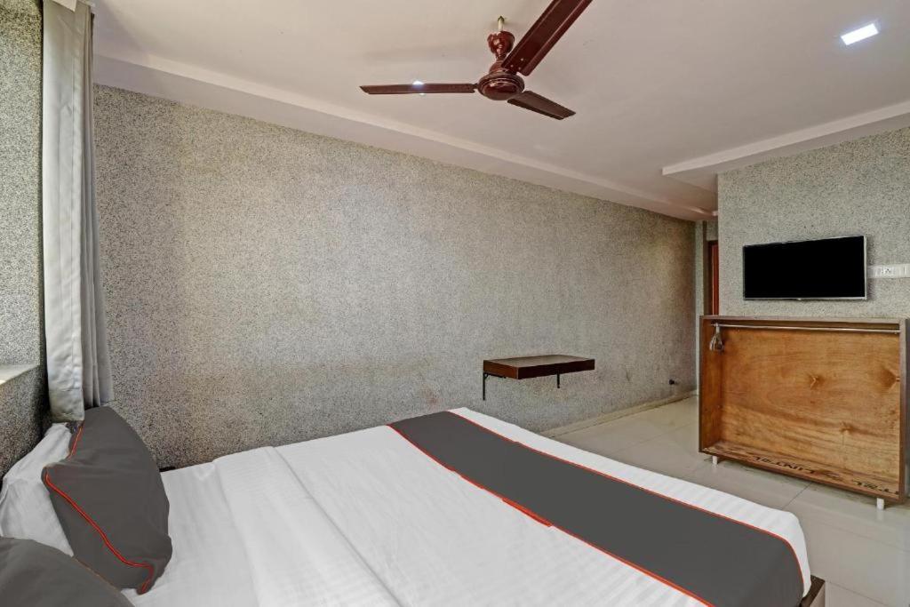 Hotel Mayura, Ankleshwar Exteriér fotografie